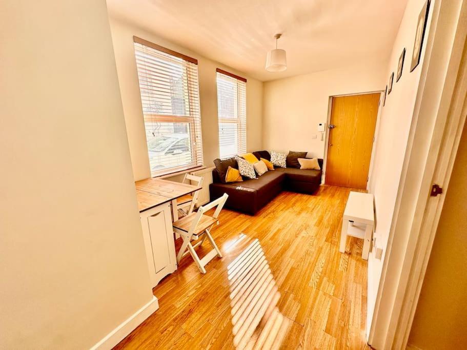 2 Bedroom Apartment In Se13 London Ngoại thất bức ảnh